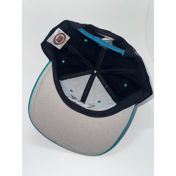 NWT Vintage San Jose Sharks NHL We Cover the World Universal Hat Snapback - Picture 5 of 5